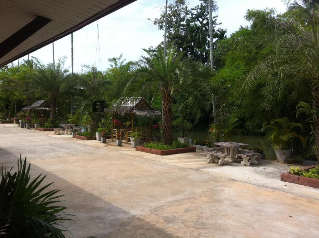 Nida Rooms Central 89 Plaza Resort Surat Thani Exterior foto